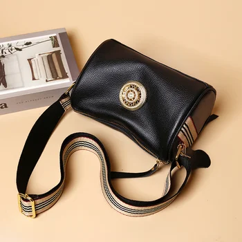 Проста кожена чанта с въртяща се метална ключалка, женствена чанта през рамо, модерен, луксозен тенденция, на женската чанта-месинджър от телешка кожа на първия слой